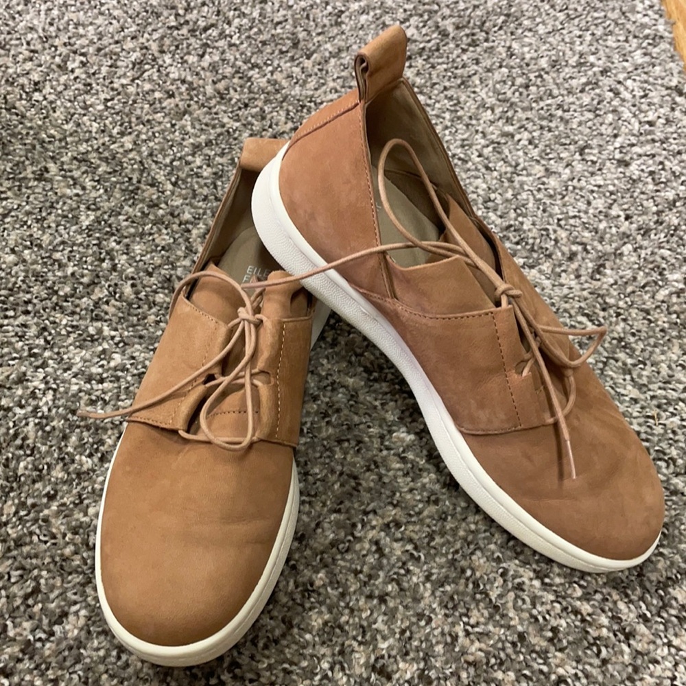 Eileen Fisher tan suede loafer 7.5